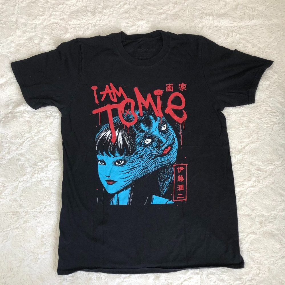 i am Tomie Graphic Tee